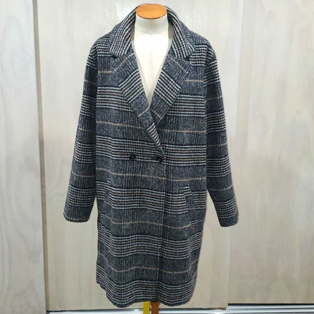 NWOT Winter Peacoat Large – Oversized Herringbone, Double Breasted, Cozy Collar
